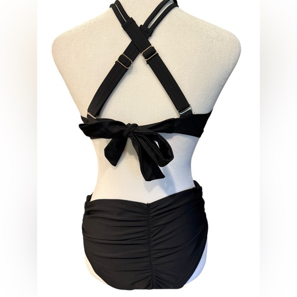 Time and Tru Black Halter Bikini with Keyhole Detail Bottoms detail on sides MED - Picture 4 of 9